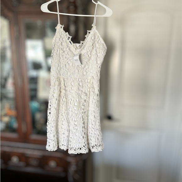 Rue21 Elegant White Lace Dress - Picture 4 of 6